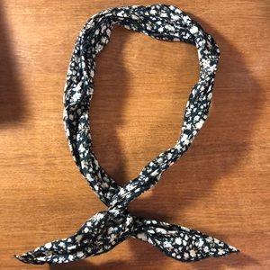 Brandy Melville headband